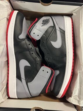 Jordan 1 Mid Size 13 Nike New